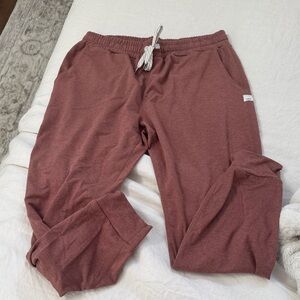 Vuori Women's Drawstring Joggers in Dusty Mauve